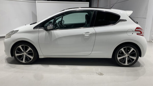 PEUGEOT 208 3P ALLURE 1.6 VTi 120 3p. - Imagen 10