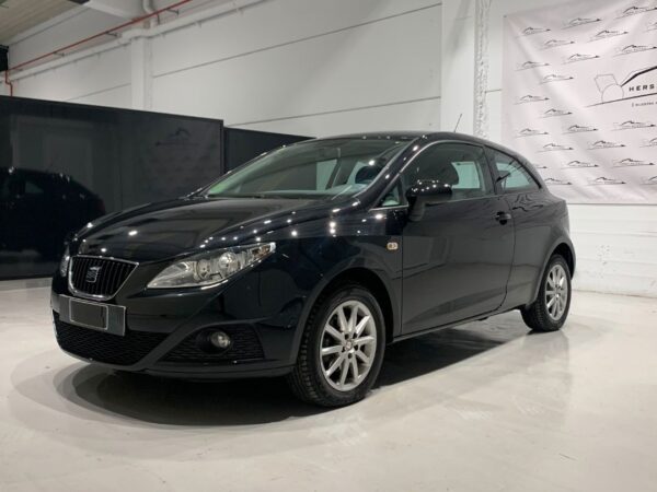 SEAT Ibiza ST 1.4 16v 85cv Style 2011 - Imagen 2