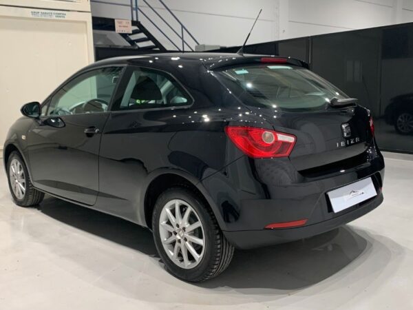 SEAT Ibiza ST 1.4 16v 85cv Style 2011 - Imagen 7